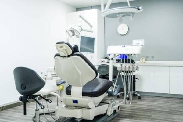 西安渡夢家口腔門診部