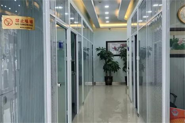 呼和浩特華仁口腔門診部