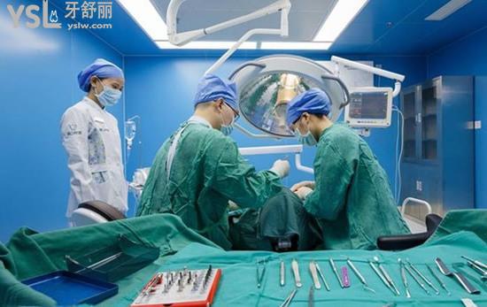 深圳吉華登特口腔門診部手術(shù)室