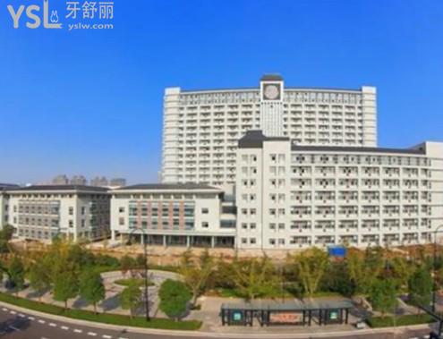 鹽城市**人民醫(yī)院口腔科在哪個(gè)院