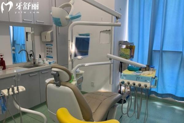 北京橡果口腔診室