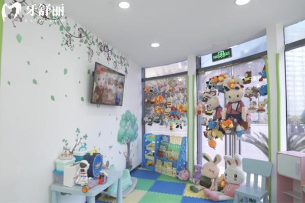 南京伯尼口腔兒童樂園.jpg