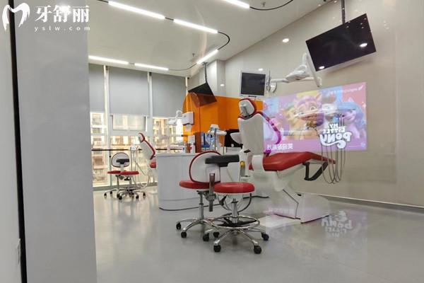 成都錦官口腔醫(yī)院診療室