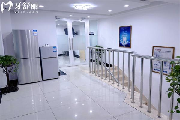 長春明雅口腔門診部二樓環(huán)境照片