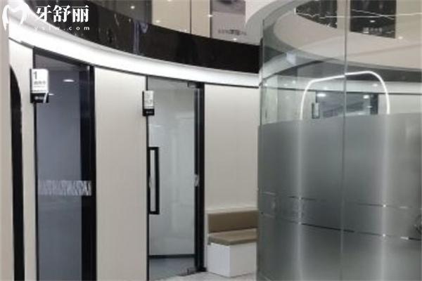 上海羅緣口腔門診部收費(fèi)標(biāo)準(zhǔn)
