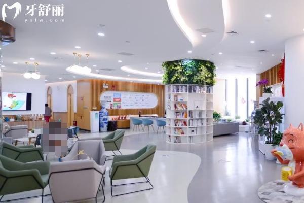 云南昆明松鼠口腔大廳