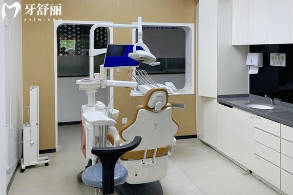 巴州啟喜口腔診所診療室