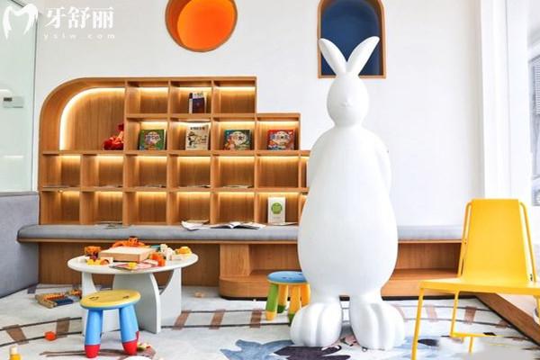 成都圣貝口腔醫(yī)院是多少？