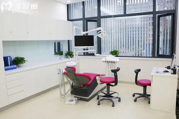 眉山拜博業(yè)豐口腔門診部診療室