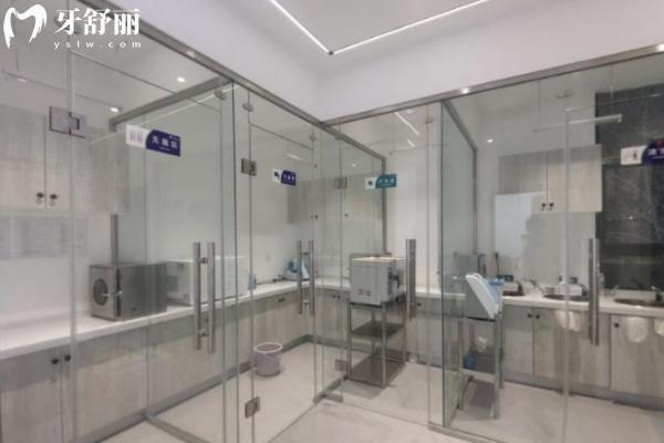 鄭州艾薇口腔牙齒矯正多少錢