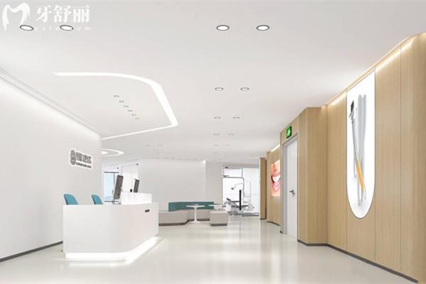 成都高新永豐團(tuán)圓口腔醫(yī)院大廳