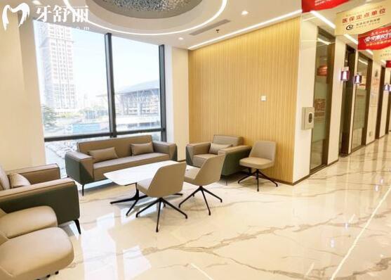 惠州致美口腔醫(yī)院江北門診部走廊