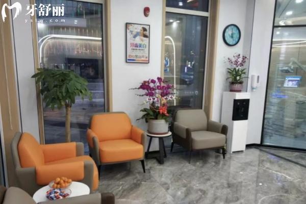 青島李滄皓齒口腔價(jià)格貴不貴