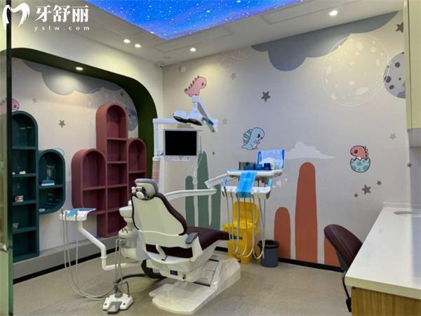 唐縣卓 越口腔門診部診室