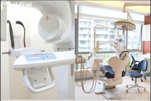 云南泰康拜博口腔醫(yī)院治療室