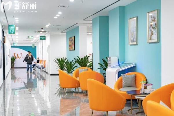 佛山南海萬(wàn)國(guó)口腔門(mén)診部走廊