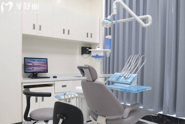 海南微笑口腔醫(yī)院三亞分院診療室