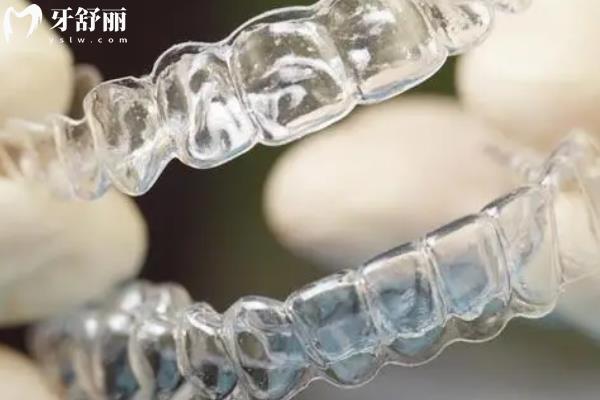 隱形牙套是什么材質(zhì)做的？對(duì)人體有害嗎？