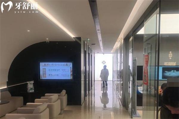 查詢2025上海虹橋醫(yī)院口腔科價(jià)格表:種植牙1680+全口假牙4800+補(bǔ)牙90+