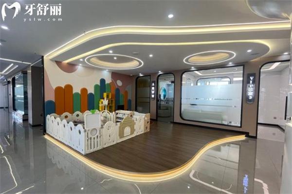 烏蘭察布市中正口腔門診部