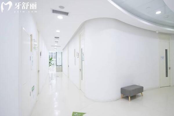 蘇州英博口腔種植牙靠譜嗎?正規(guī)出名連鎖機構(gòu)