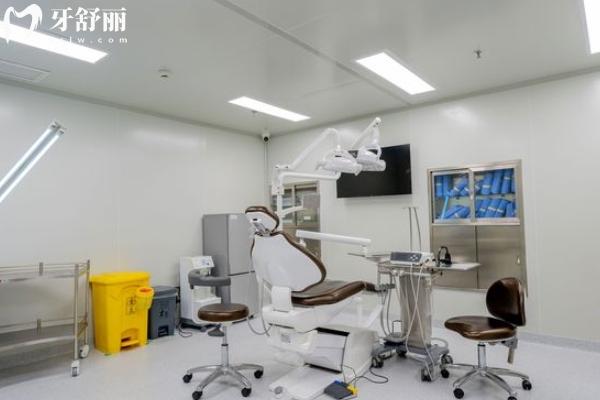 濟(jì)南可恩口腔醫(yī)院種植牙價(jià)格